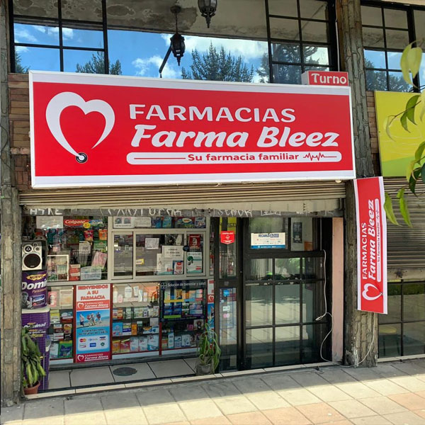 FARMACIA  BLEEZ